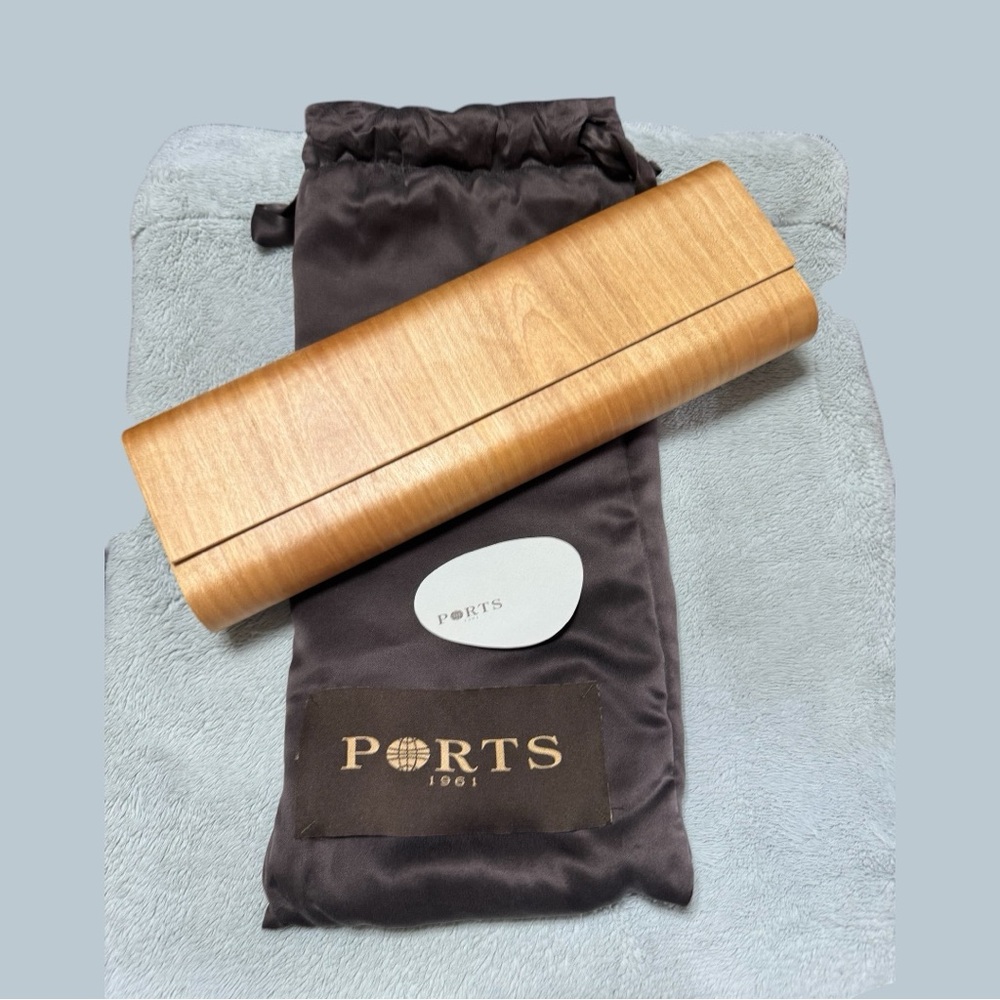 RARE **. Ports 1961 Wooden Clutch bag
